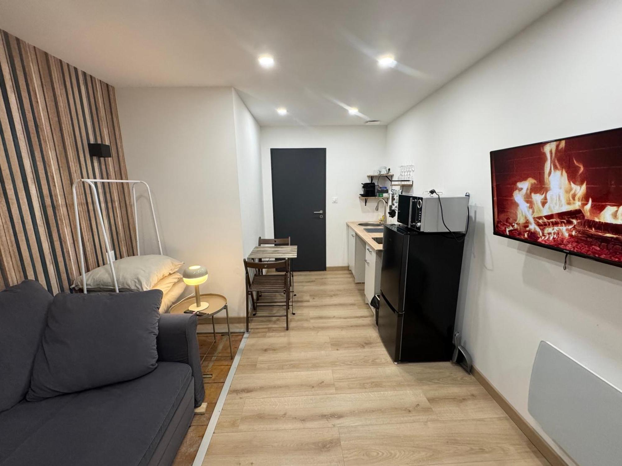 Studio Au Cloitres Mirecourt Екстериор снимка